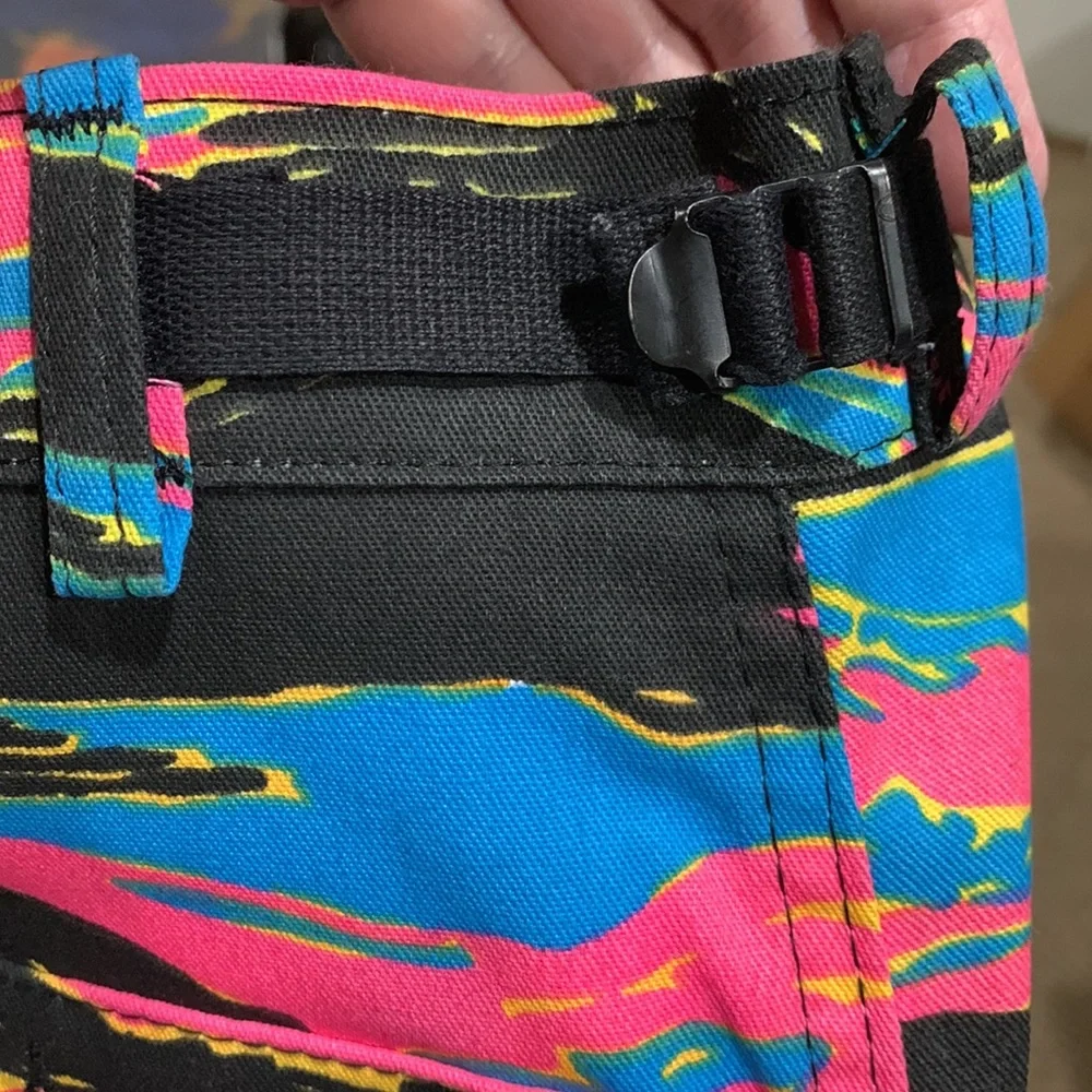 🆑CLEARANCE🆑colorful cargo shorts - Picture 7 of 13